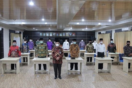 Kakanwil Kemenag Riau Lantik Sembilan Pejabat Administrator, Berikut Nama-namanya