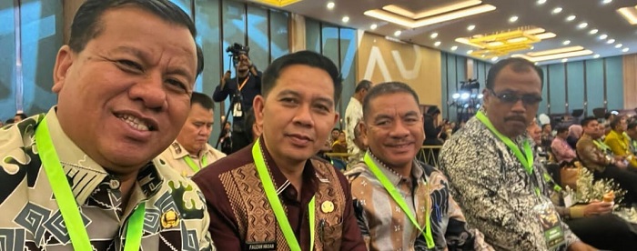 Pemkab Kuansing Terima Penghargaan UHC 2024