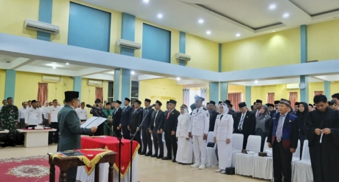 Bupati Asmar Lantik 62 Pejabat di Lingkungan Pemkab Kepulauan Meranti