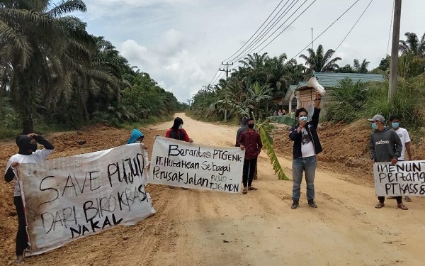 Protes Armada CPO Perusahaan Sebabkan Kerusakan Jalan, Hipemarohi Blokade Jalan Lintas Pujud-Tanjung Medan