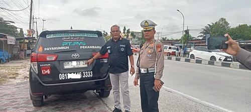 Dishub Pekanbaru dan Petugas Gabungan Jaring 12 Travel Gelap