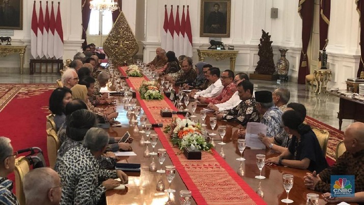 Undang Sejumlah Tokoh ke Istana, Jokowi: Jangan Ragukan Komitmen Saya Jaga Demokrasi!