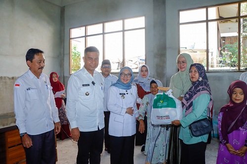 Bupati Kampar Ahmad Yuzar Terima Bantuan  Penyandang Disabilitas dari ATENSI Handayani Jakarta