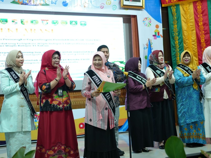 Hadiri Advokasi Bunda PAUD se Riau, Katerina Susanti Komit Wujudkan Program Wajib Belajar 13 Tahun