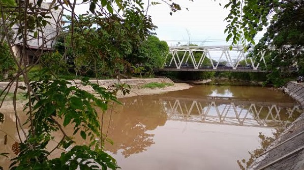 Dinas PUPR Klaim Genangan Surut Tak Lebih Dari Satu Jam  Setelah Normalisasi Sungai Sail, Benarkah?