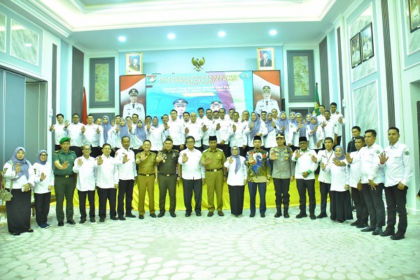 Perkuat Barisan Perang Melawan Narkoba, Bupati Kampar Lantik Pengurus BNK Kab. Kampar