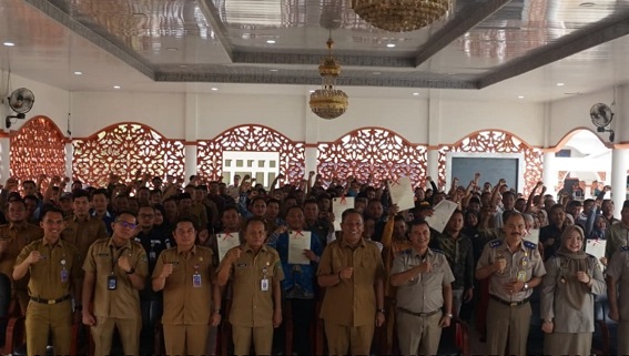 Pemkab Rohul dan BPN  Bagikan 2.627 Sertifikat Tanah  PTSL dan Redistribusi pada Warga