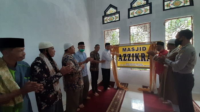 Resmikan Masjid Tanjung Medang Hulu Kuantan, Andi Putra Didoakan Jamaah Jadi Bupati Kuansing