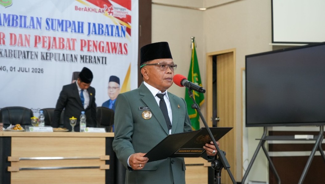 Bupati Asmar Lantik 38 Pejabat di Pemkab Kepulauan Meranti, Tekankan Integritas dan Profesionalisme ASN