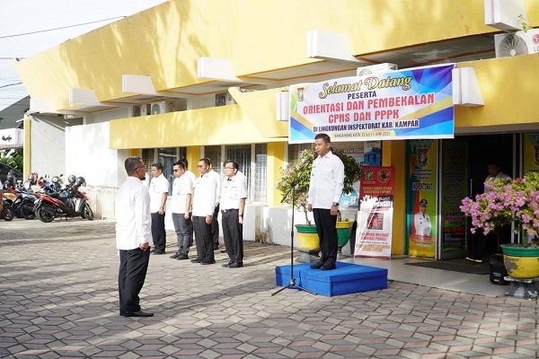 Bupati Kampar Ikuti Apel Sekaligus Buka Kegiatan Orientasi serta Pembekalan CPNS dan PPPK di Inspektorat Kampar