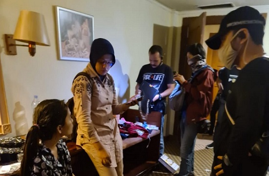 Hebat Yah, Enam Muda Mudi Pekanbaru Pesta Narkoba di Kamar Hotel 