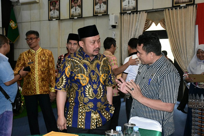 Seluruh OPD Terima Langsung Laporan Hasil Evaluasi SAKIP dari Bupati Kampar
