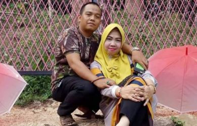 KEJAM...Rebutan Mobil Handa Jazz, Sudirman  Tikam Istrinya Rozalina hingga Tewas Bersimbah Darah