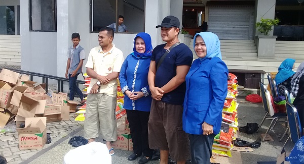 Anggota DPRD Riau Maghdalisni Gelar Pasar Murah Ramadhan