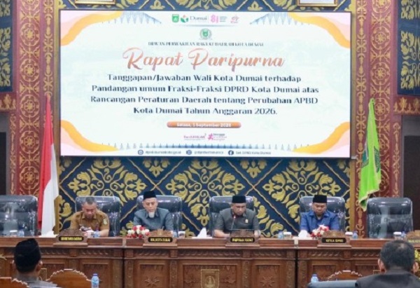 Wako  Dumai Sampaikan Jawaban Atas Pandangan Umum Fraksi  Terkait Perubahan APBD  2026