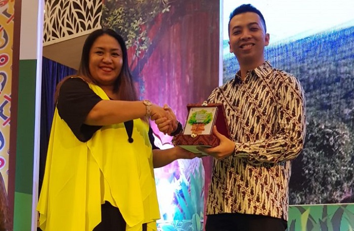 APRIL Raih Stand Terbaik Indogreen Environment and Expo 2018
