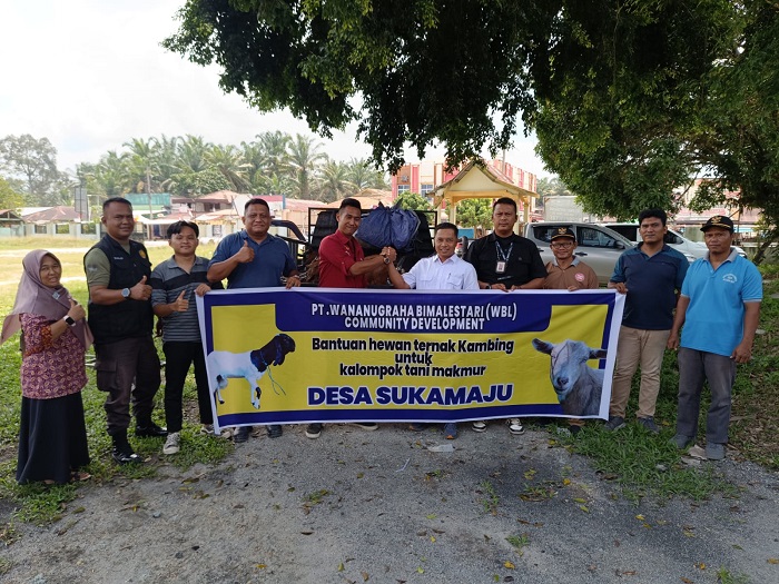 Setelah 300 Ekor Ayam, PT WBL Bantu Ternak Kambing untuk Kelompok Tani Makmur Singingi Hilir
