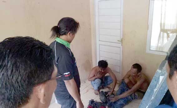 Apes Banget... Gagal Jambret IRT, Dua Pria di Pekanbaru Nyaris Tewas Dihajar Massa