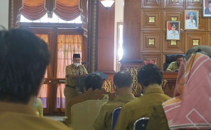 Asisten Administrasi Umum Siak  Buka  Bimtek Pengawasan Kearsipan Daerah