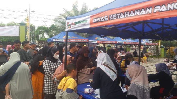 GPM Pemko Pekanbaru di Bencah Lesung, 6 Ton Beras dan Bahan Pangan Ludes 'Diserbu' Warga