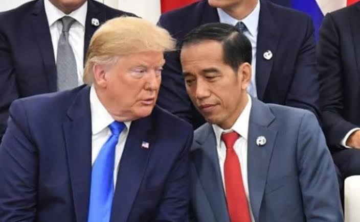 Ribut Terus dengan China, Trump Telpon Jokowi dan Mau Pindahkan Pabriknya ke Indonesia