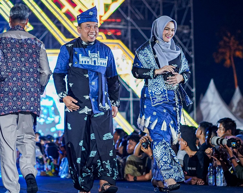 Wabup Siak dan Istri Tampil Memukau di Gernas BBI dan BBWI