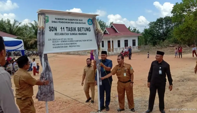 Penggunaan Bangunan SDN 11 Tasik Betung Sungai Mandau Diresmikan