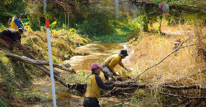 Antisipasi Banjir Musim Penghujan, PUPR Bersihkan Saluran Drainase