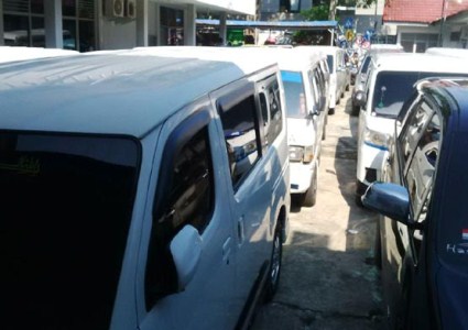 10 Mobil Angkutan Penumpang Milik Travel Ilegal Diamankan Dishubkominfo