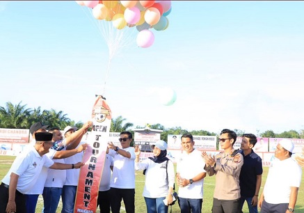 Kapolres Rohul Buka Turnamen Sepak Bola Mahato Cup VIII