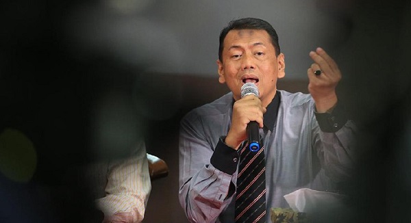 Ajakin Berantem, Kapitra Ancam Pecahkan Kepala Eggi Sudjana?