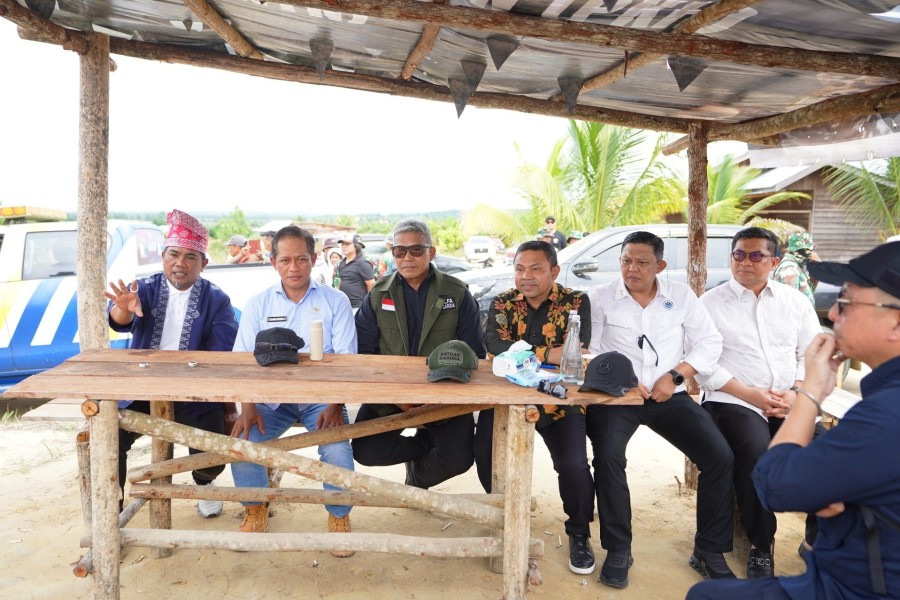 Gajah dan Harimau TNTN Terancam, Menteri LH bersama Gubri Wahid Cari Solusi Terbaik