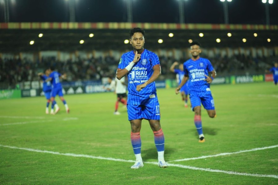 Racikan Baru Aji Santoso Bawa PSPS Tekuk Persekat