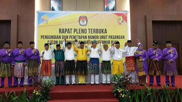 MULAI PANAS...Gara-gara Ini, LE Laporkan Tiga Kandidat Lawan di Pilkada 2018 Riau ke Bawaslu