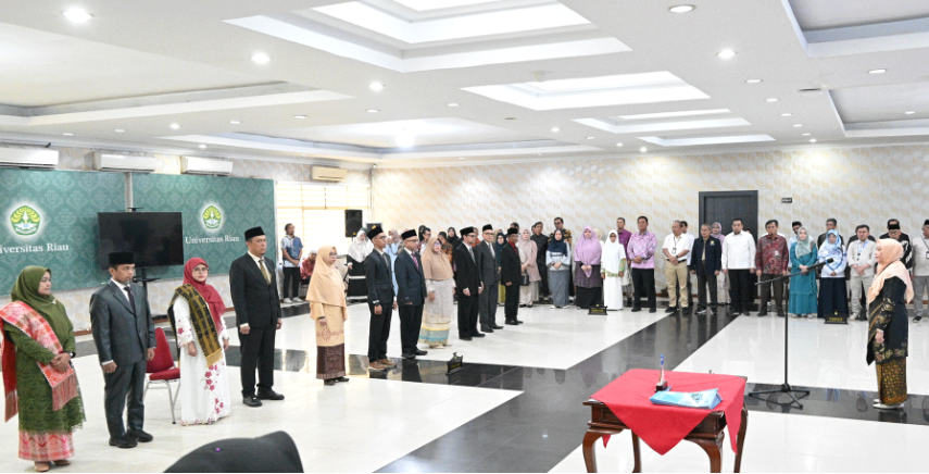 Rektor Universitas Riau Lantik 10 Pejabat Baru dan 1 Dosen dalam Jabatan Fungsional