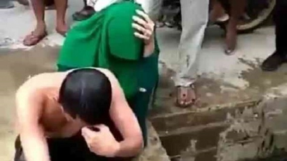 ASTAGA...Tak Kuat Melihat Kemolekannya, Oknum Polisi di Jambi Nekat Gauli Istri Kepala Dusun. Ributnya Sampai ke Propam..