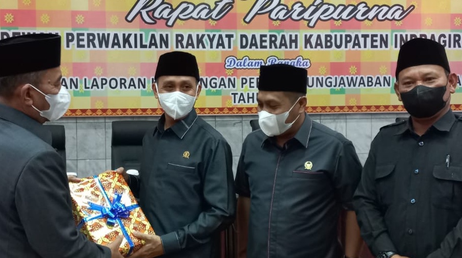 Wakil Bupati Indragiri Hulu Junaidi Rachmat Sampaikan LKPJ Kepala Daerah 2021