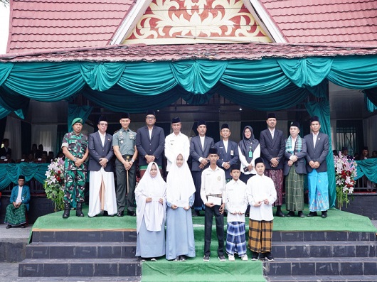 Upacara Peringatan Hari Santri Nasional Tingkat Kabupaten Kampar Tahun 2025