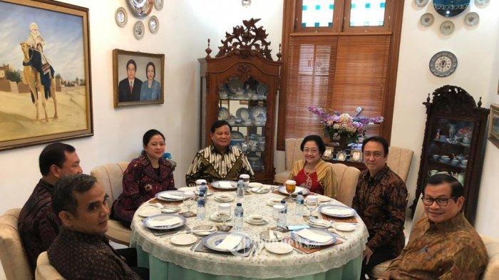 Puji Nasi Goreng Buatan Mega, Prabowo: Luar Biasa, Saya Sampai Nambah, Padahal Diingatkan Suruh Diet