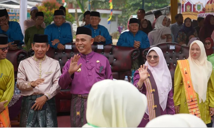 Bupati Ajak Orang Tua Sekolahkan Anak di Pesantren