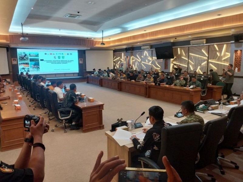 Temui Mahasiswa dan Masyarakat Pelalawan, SF Hariyanto Paparkan Progres TNTN