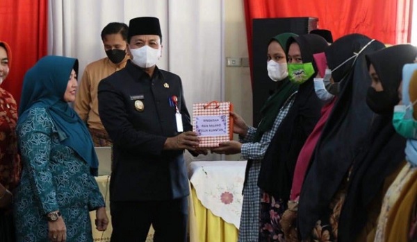 Apresiasi Berkontribusi Besar  Tangani Stunting di Kuansing, Bupati Suhardiman: Kami Berterima Kasih pada PT RAPP