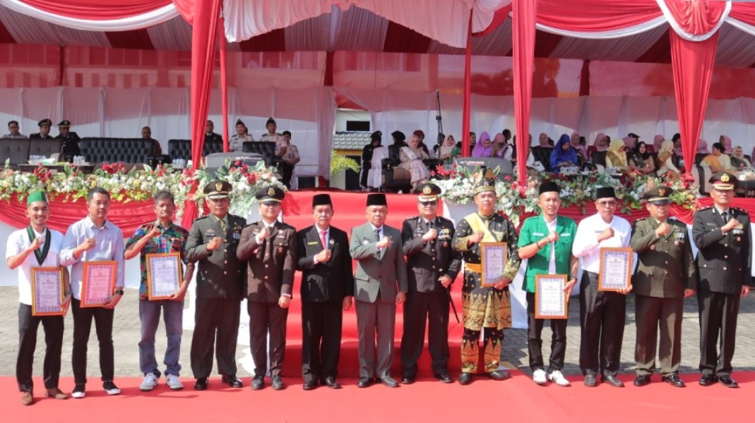 Bupati Asmar Hadiri HUT Bhayangkara ke-80, Tegaskan Sinergi Polri dan Pemda Kunci Stabilitas Kepulauan Meranti
