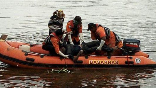 Jenazah Suryadi dan Suryono yang Jatuh di Jembatan Jumrah Ditemukan Nelayan Sudah Tak Bernyawa