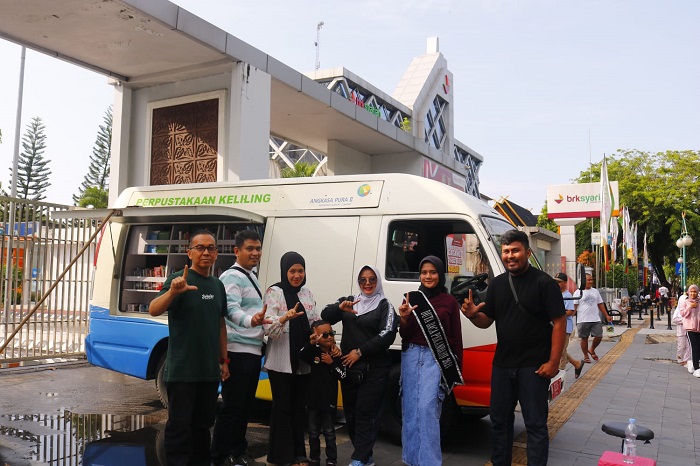 Perpustakaan Keliling dan Duta Baca Bumikan Budaya Membaca di Area CFD