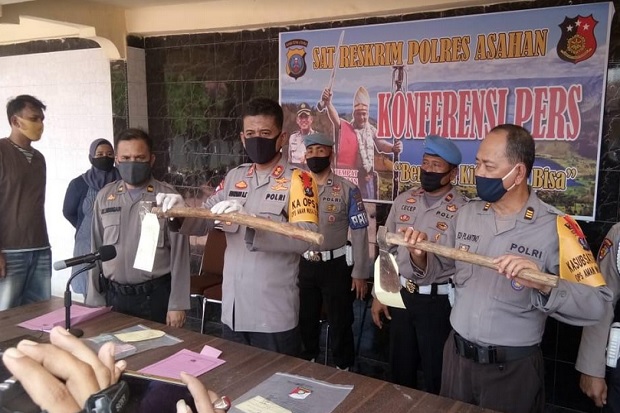 Sadis! Sakit Hati Sering Ditolak Berhubungan Intim, Suami Habisi Nyawa Istri Pakai Kapak