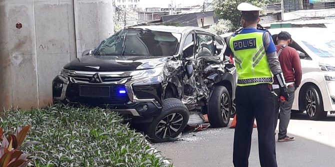 Pajero Hitam yang Tabrakan dengan Bus Transjakarta Ternyata  Ditumpangi Istri Irjen Boy Rafli Amar