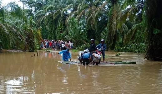Sembilan Kecamatan  15 Nagari di Limapuluh Kota Dihajar  Banjir dan Longsor