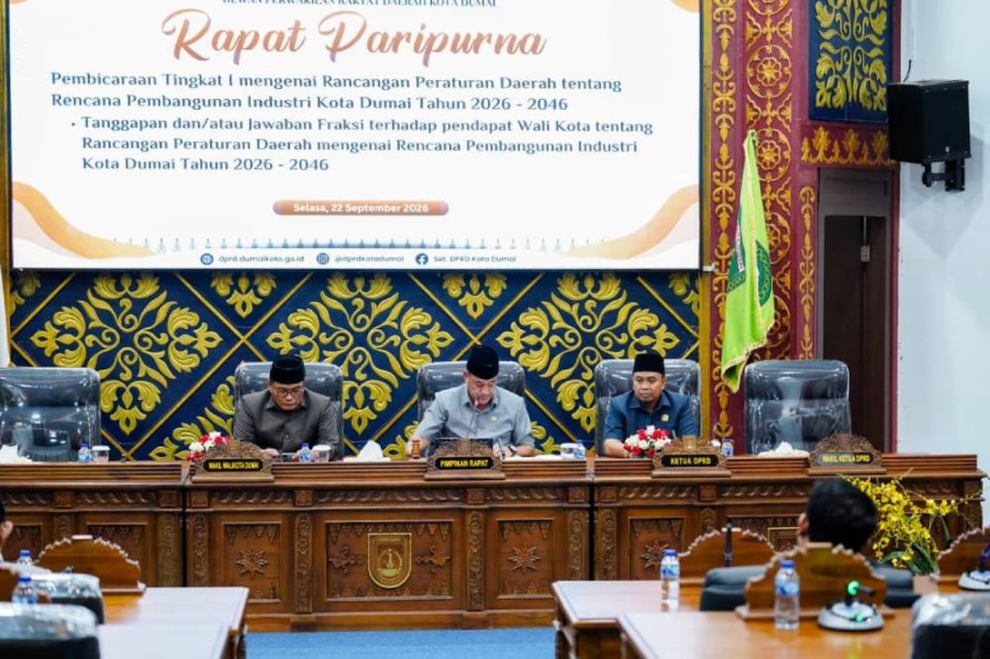 Paripurna DPRD Dumai, Wawako Dengarkan Tanggapan Tujuh Fraksi Soal Ranperda Industri 2026-2046