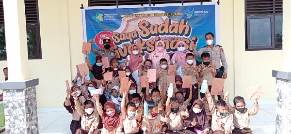 Kapolres Kuansing Apresiasi Tim Vaksinasi  Anak Usia 6 - 11 Tahun di Wilayah Kuantan Mudik